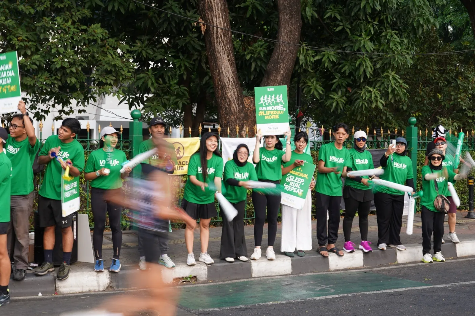 Vitalife gandeng UNERD dan komunitas No Pace dalam Jakarta Running Festival 2026 (Dok. Pribadi)