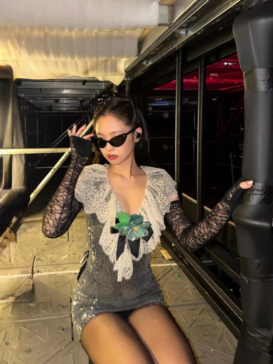 (credit: instagram/jennierubyjane)