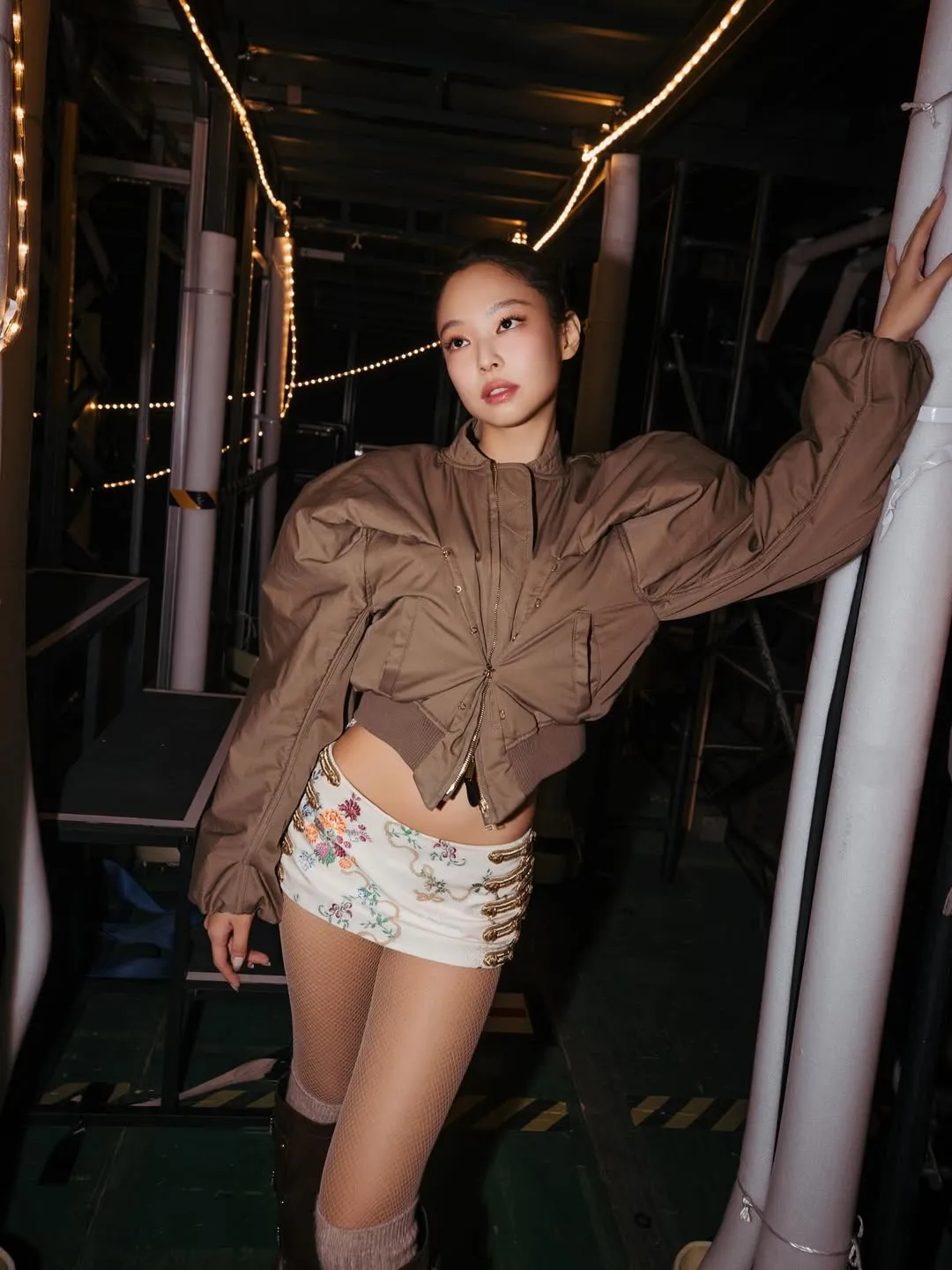 Jennie BLACKPINK dan Tame Impala Resmi Rilis Remix Dracula (credit: instagram/jennierubyjane)