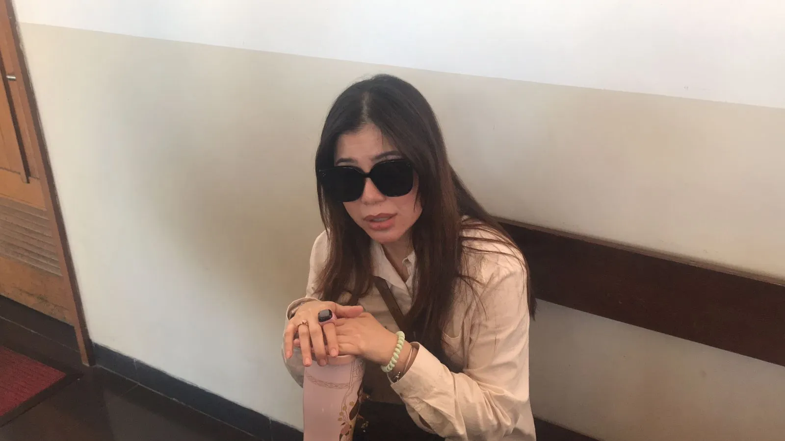 Kamila Hadiri Sidang Ammar Zoni (cr:KapanLagi.com/Sahal Fadhli)