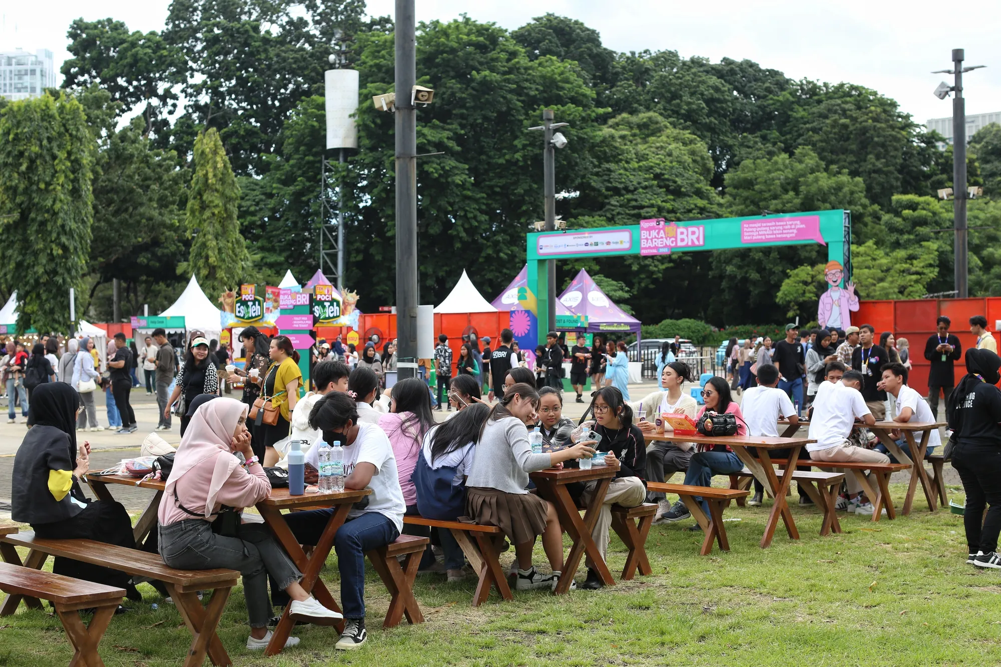 Suasana ngabuburit di KapanLagi Buka Bareng Festival 2025 (Credit: KLY)