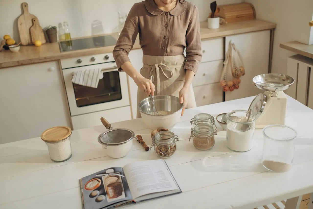 Karakter Orang yang Selalu Mengikuti Resep saat Memasak (Pexels/Ron Lach)