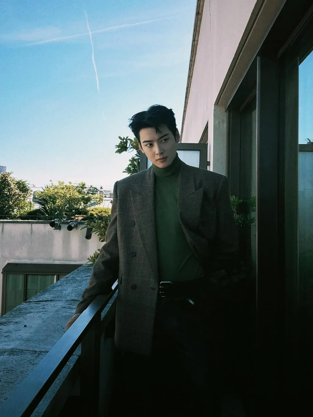 Cha Eun Woo (credit: Instagram/eunwo.o_c)