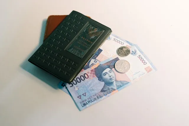 Pentingnya Edukasi Keuangan untuk Pejuang Rupiah (c) unsplash.com