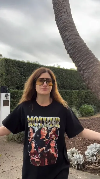 Nama Kathryn Hahn sudah sering disebut (credit: instagram/motherhahn)