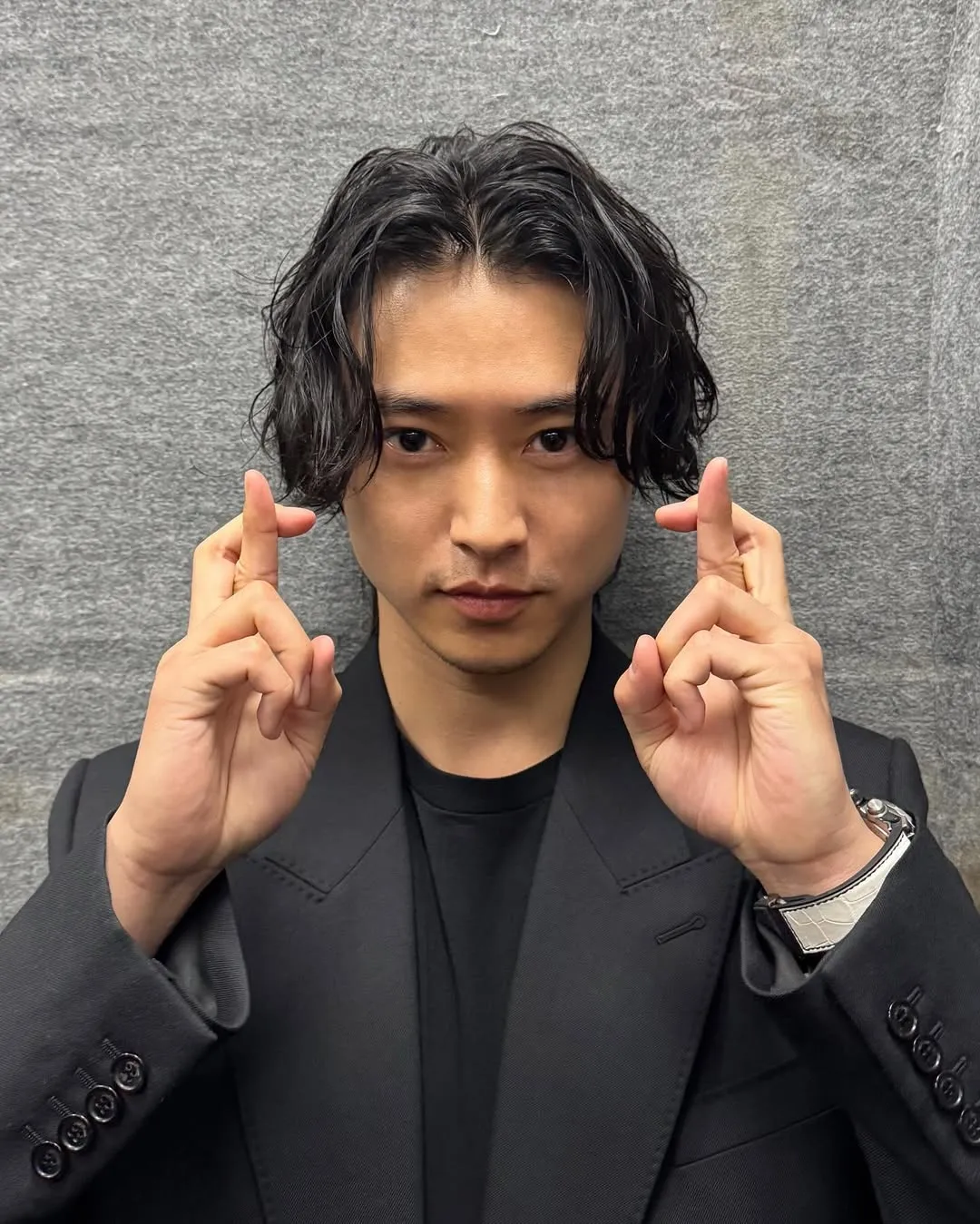 Kento Yamazaki puncaki survei pemeran Shinichi Kudo (credit:instagram.com/kentooyamazaki)