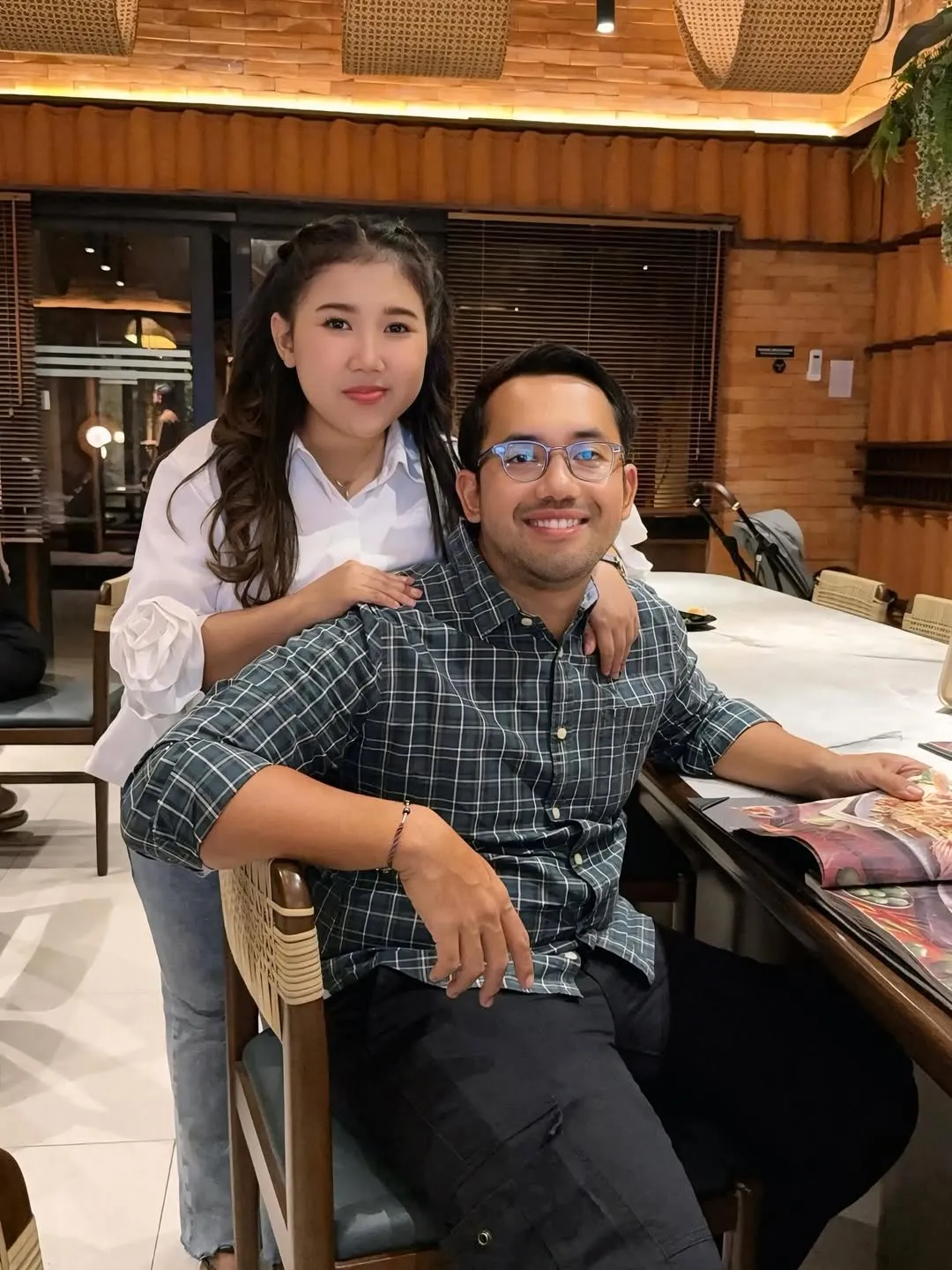 Kiky Saputri foto bareng suami © Instagram/kikysaputrii