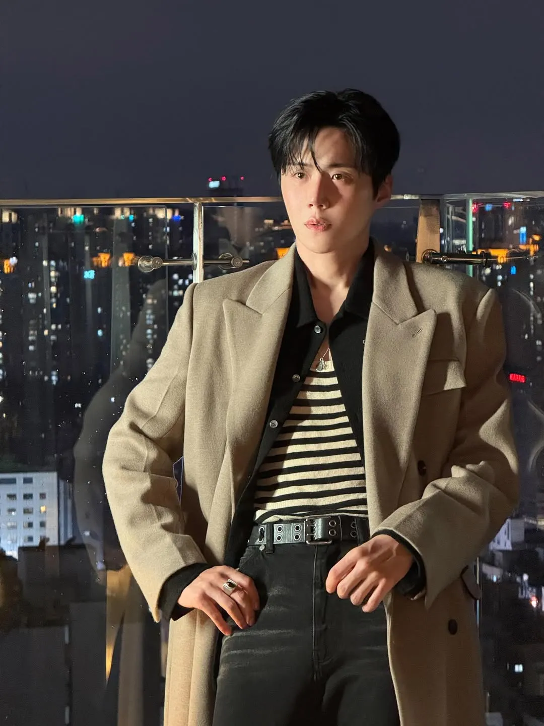 Kim Seon Ho diduga terseret kasus pajak setelah mendirikan perusahaan (credit:instagram.com/seonho__kim)