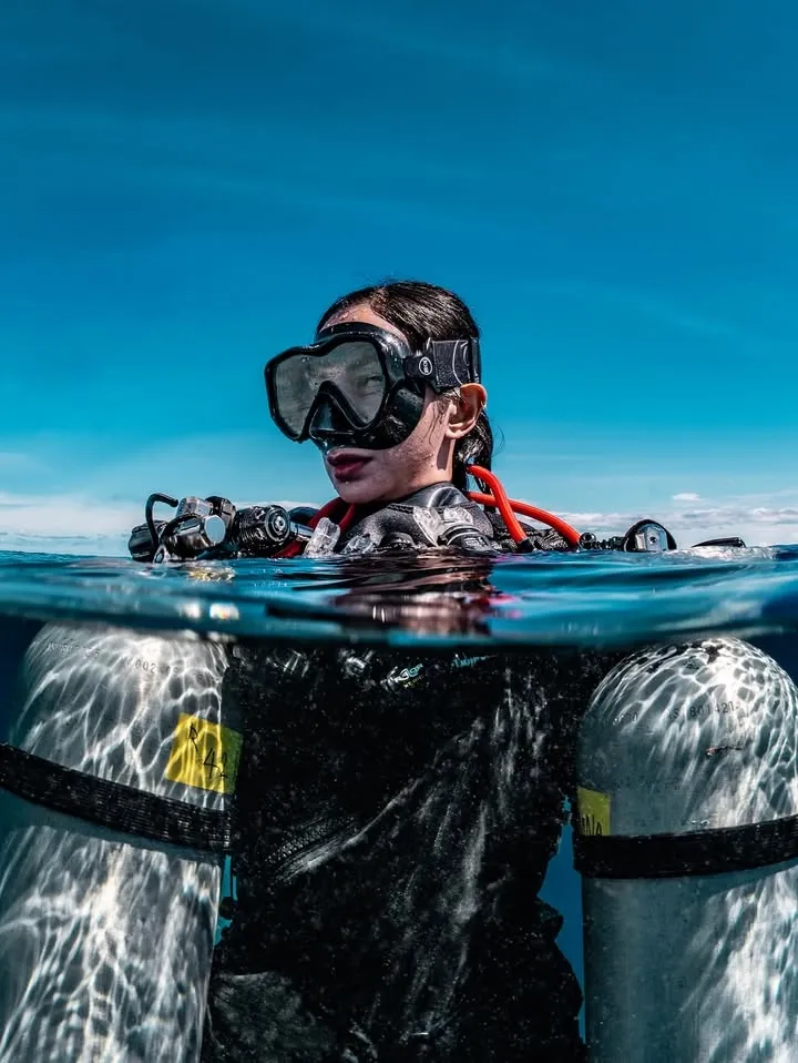 Kirana Larasati menyelam © instagram.com/kiranalarasati