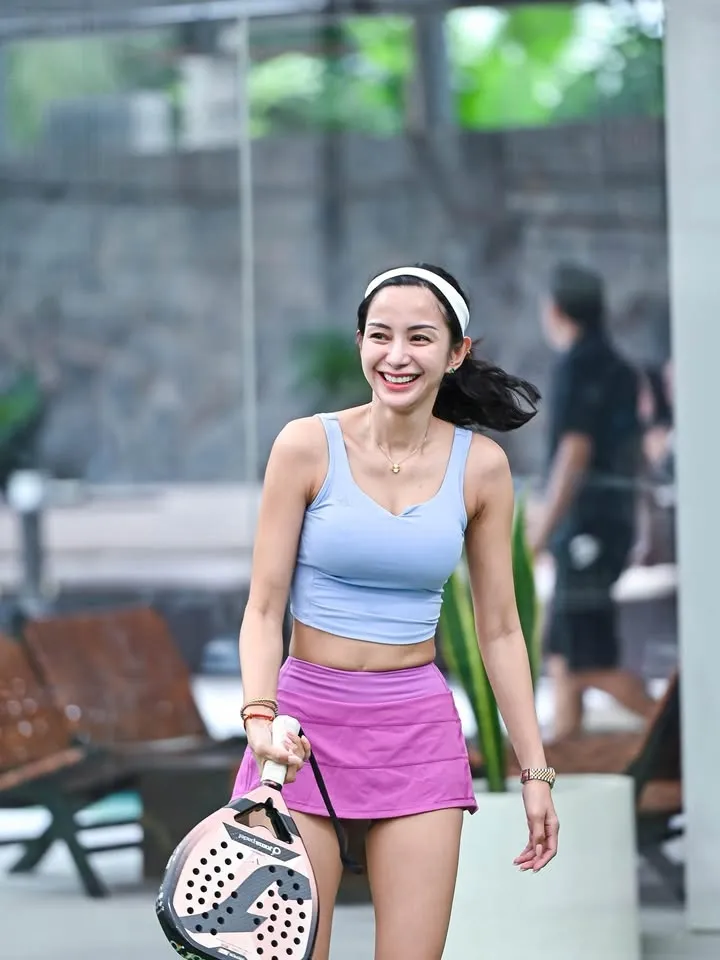 Kirana Larasati main padel © instagram.com/kiranalarasati