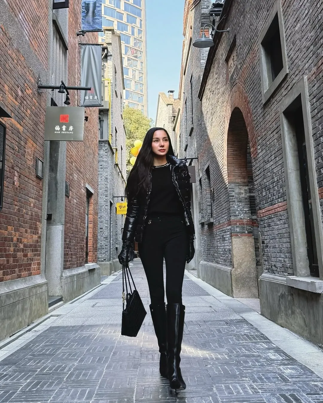 Kirana Larasati di China © instagram.com/kiranalarasati