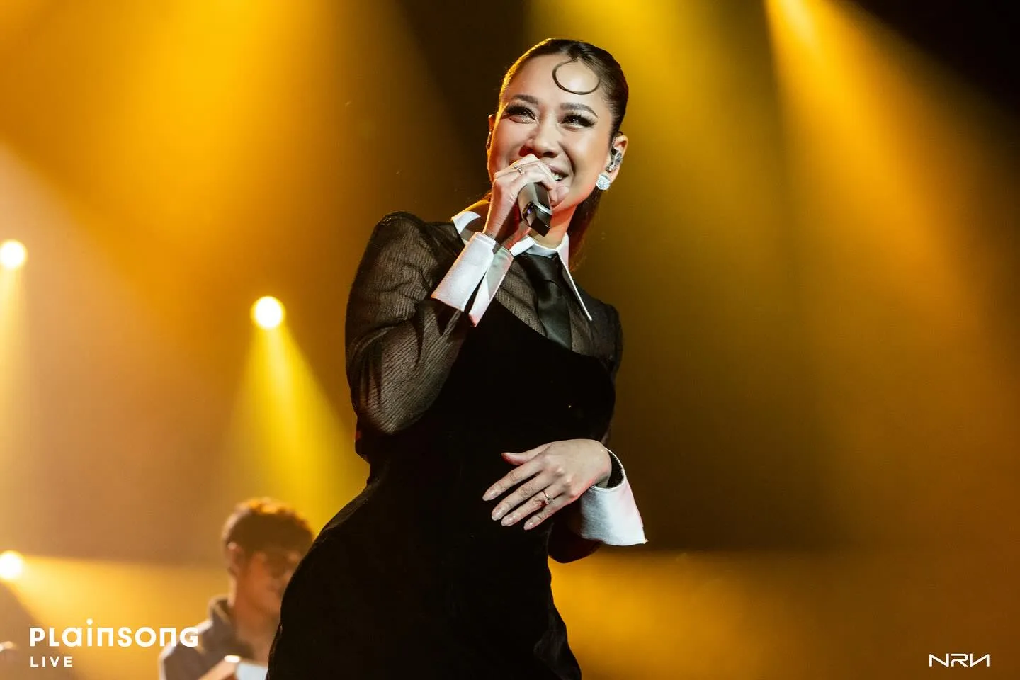 BCL jadi salah satu pengisi di konser Konser laleilmanino & Friends (cr: instagram.com/laleilmanino)