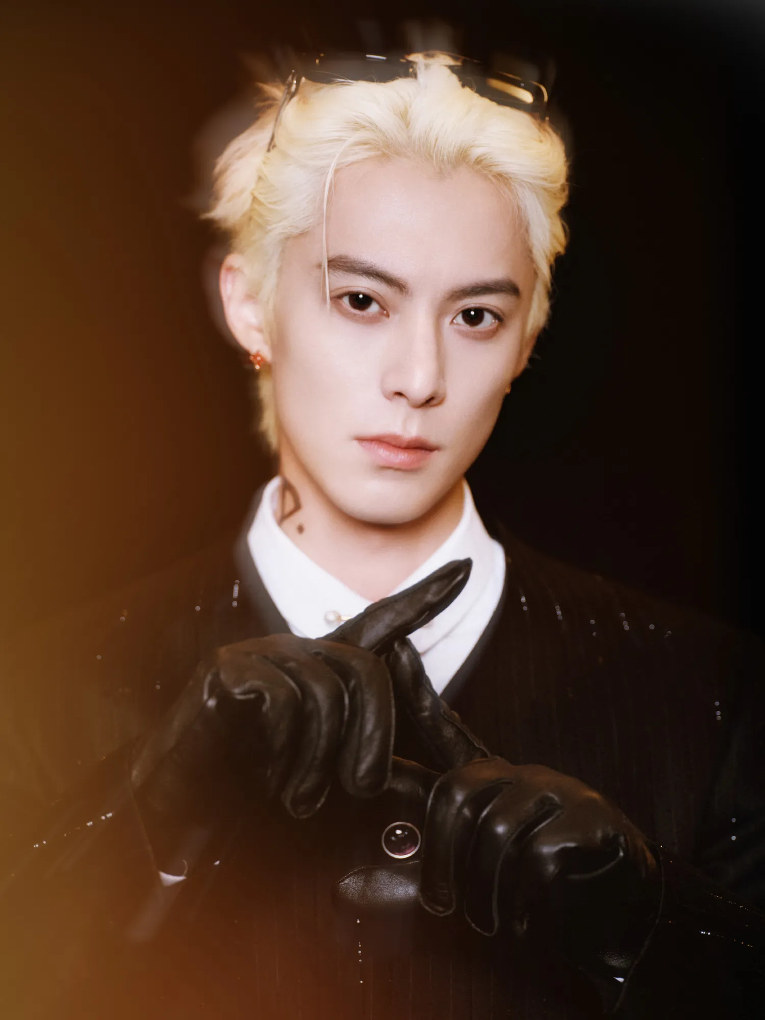 Dylan Wang - copyright: weibo.com