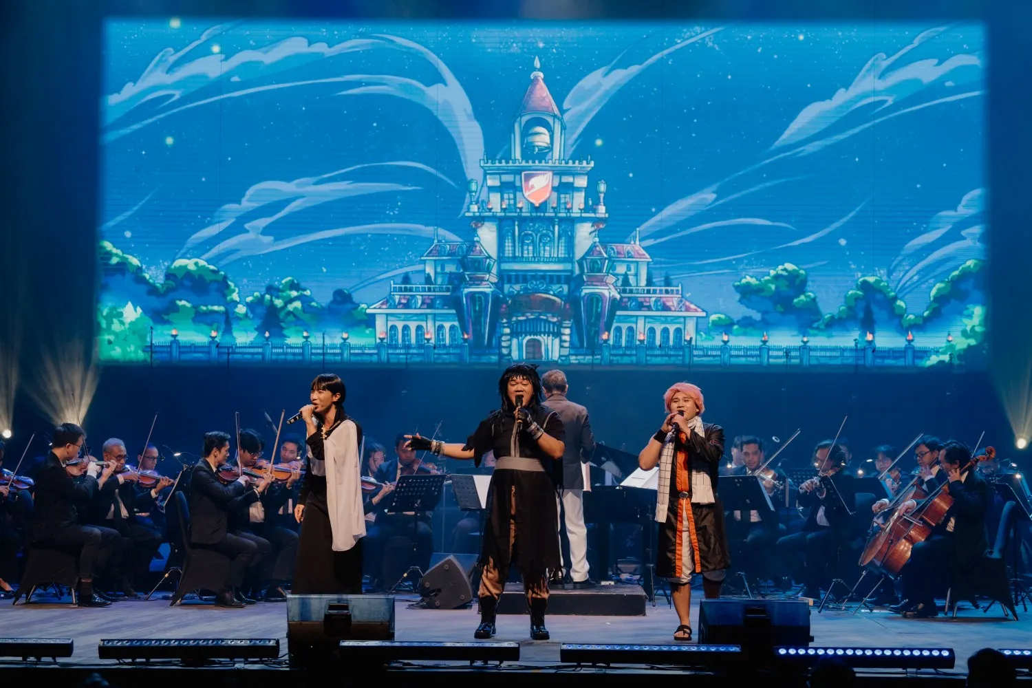 Adam Novarin, Andreas Tamba, dan Leonardo Imanuel membawakan lagu "Snowy Fairy" dari anime Fairy Tail  / Jakarta Concert Orchestra (JCO)