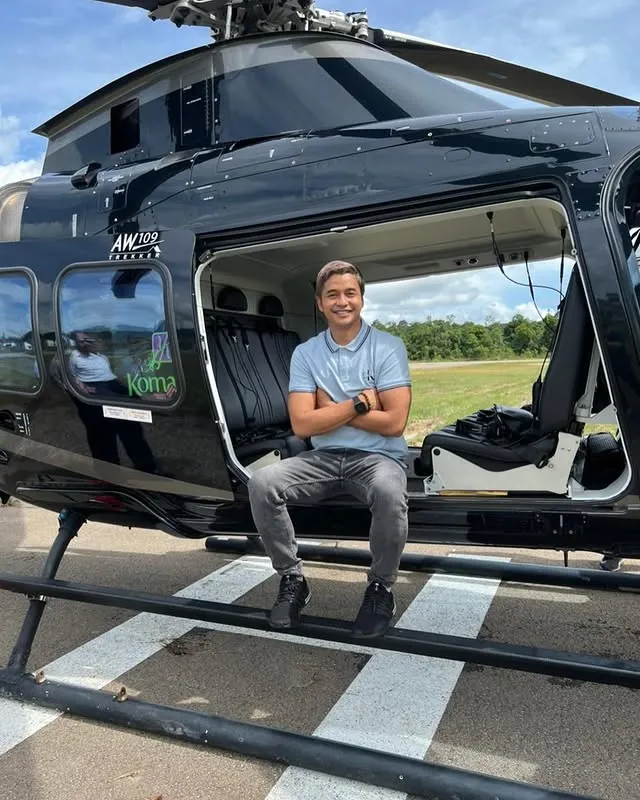 Adly Fairuz naik helikopter © instagram.com/adlyfairuz