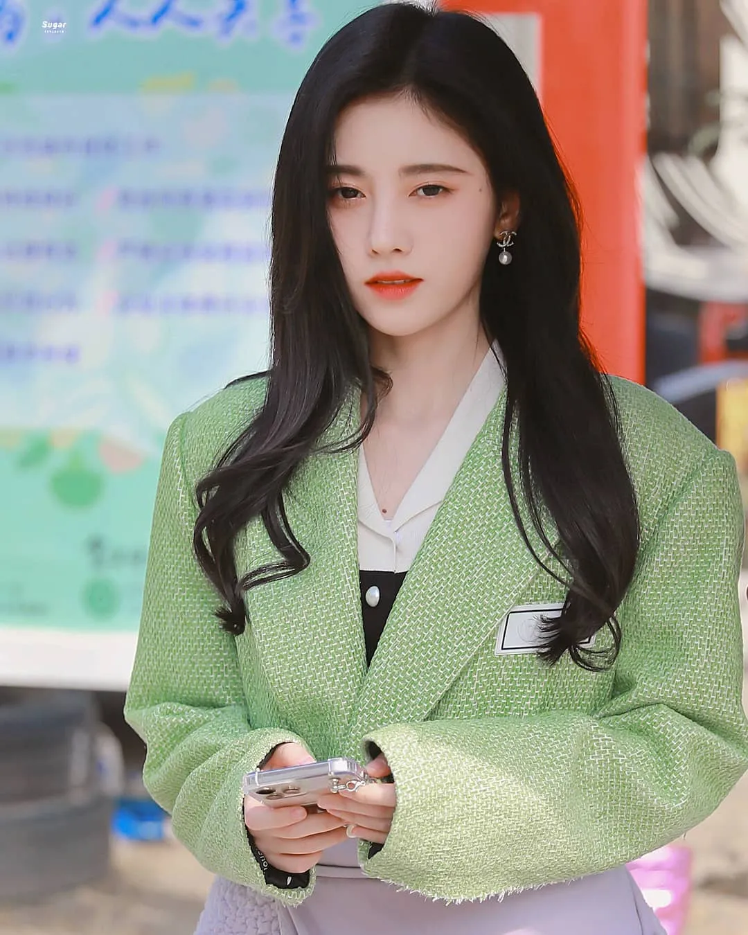 Ju Jing Yi - instagram.com/@ju__jingyi