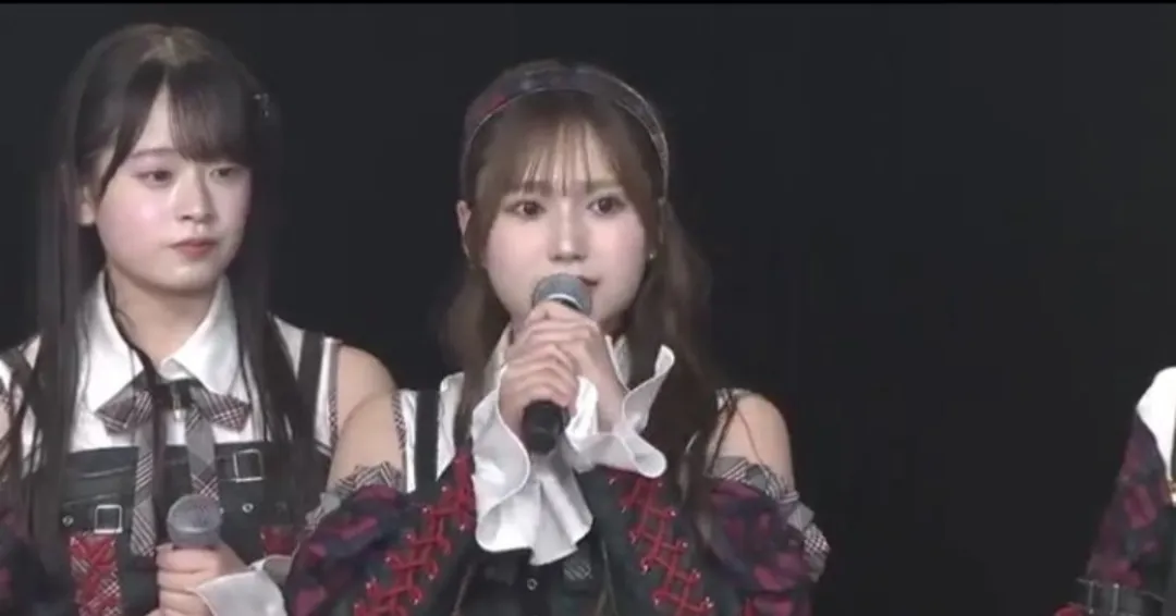Kurumi Suzuki umumkan kelulusan di panggung teater dengan penuh emosi (credit: X/@Informasi4648)
