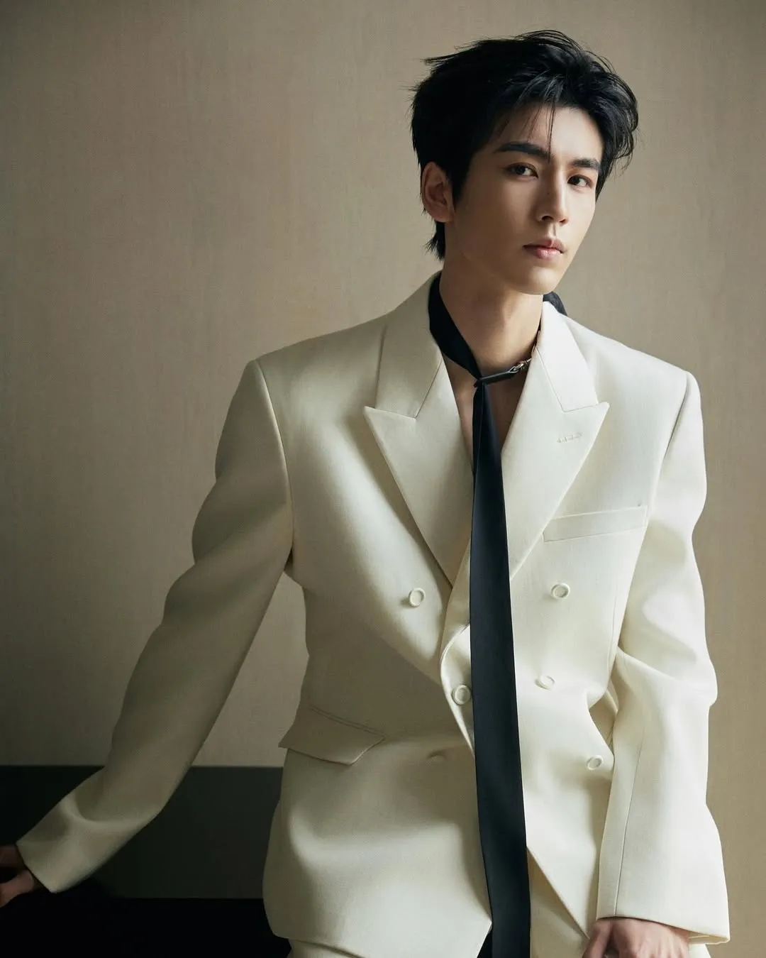Aktor tampan Zhang Linghe/cr: Instagram @zhanglinghe_1230
