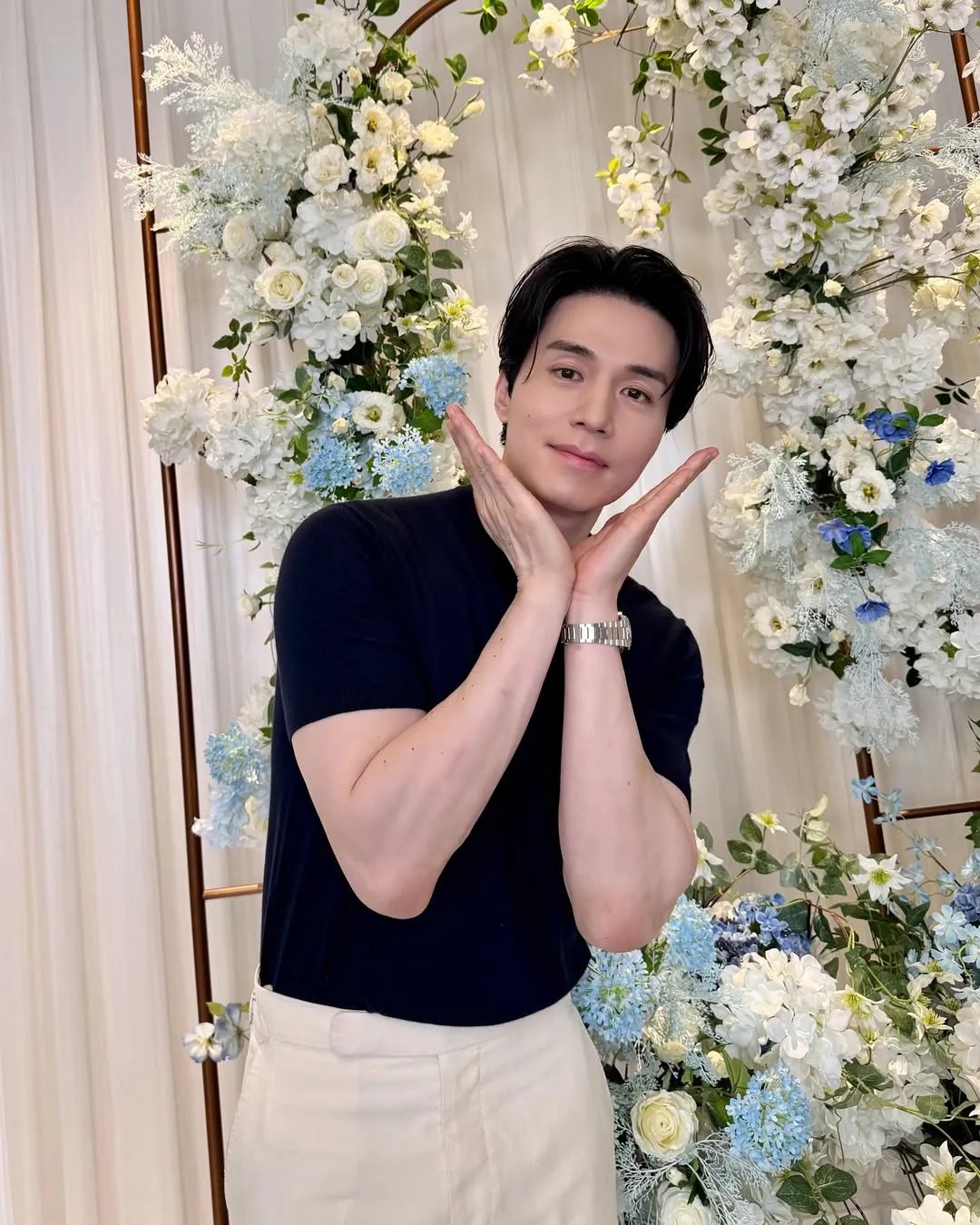 Lee Dong Wook dikabarkan menerima tawaran peran utama (credit:instagram.com/leedongwook_official)