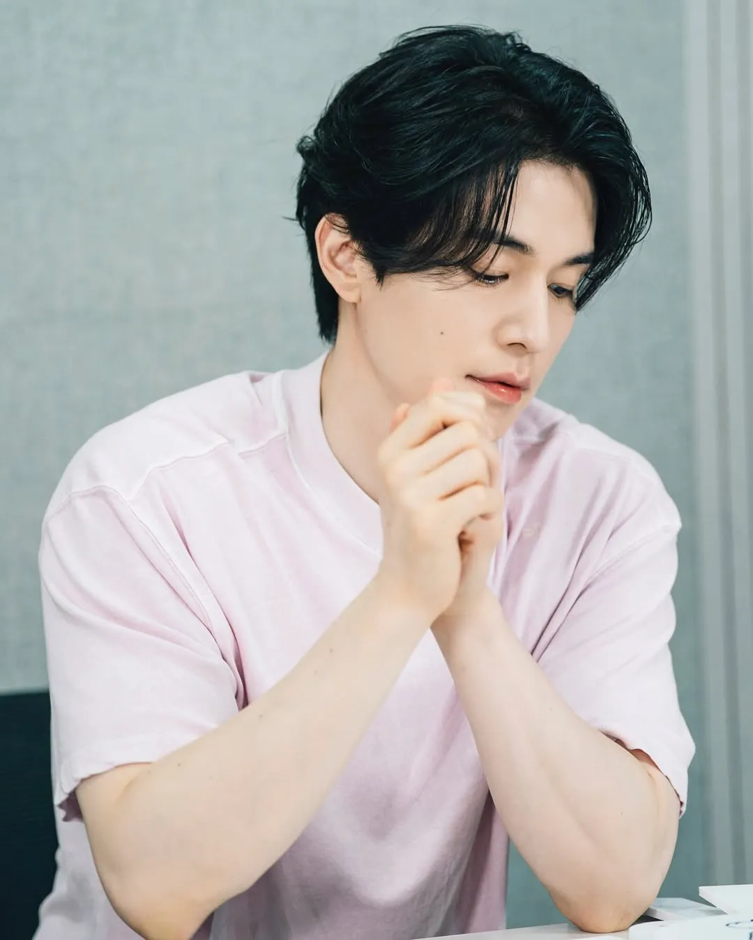 Proyek drama ini dipersiapkan sebagai melodrama (credit:instagram.com/leedongwook_official)