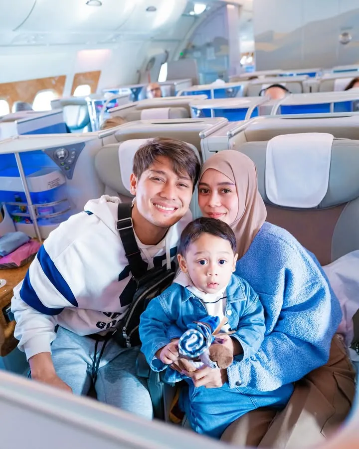 Cerita Lesti Kejora melahirkan anak pertama (credit: Instagram.com/levianbillar/)