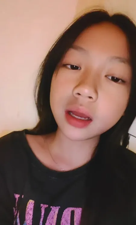 Lindee Cremona Cover Lagu (cr:instagram.com/lindeecremona)