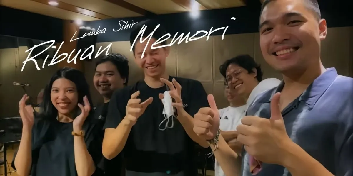 Lomba Sihir - Ribuan Memori (Official Lyric Video) (Credit: youtube.com/LombaSihir)