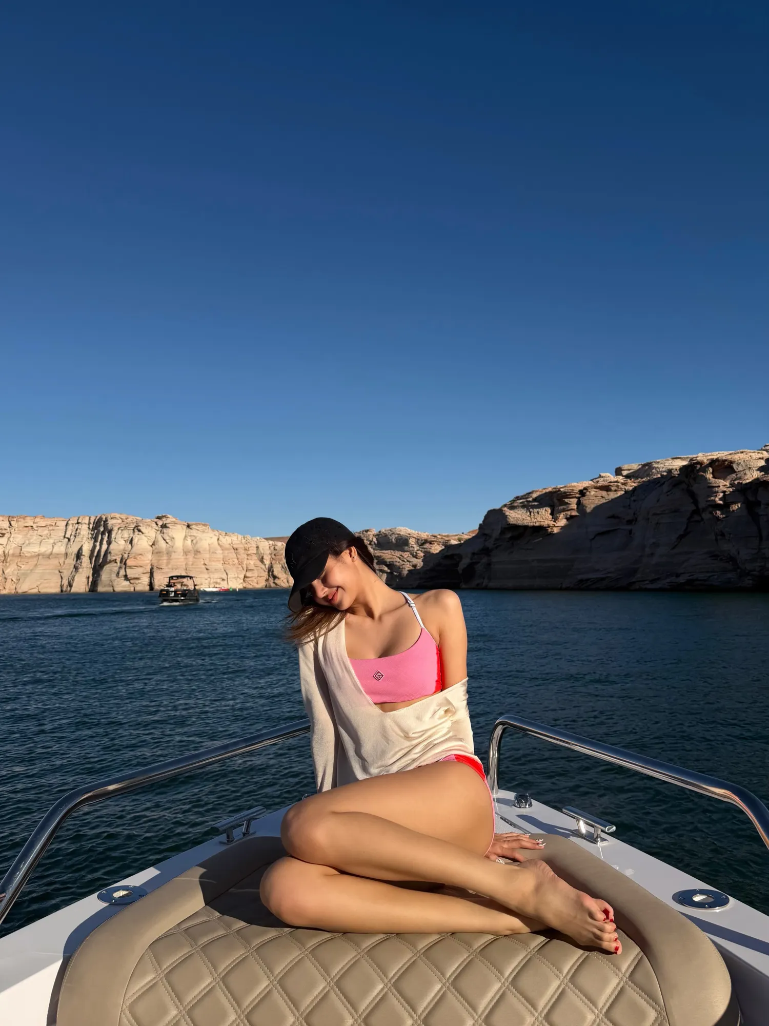 Liburan aesthetic Lisa BLACKPINK.  / instagram.com/lalalalisa_m