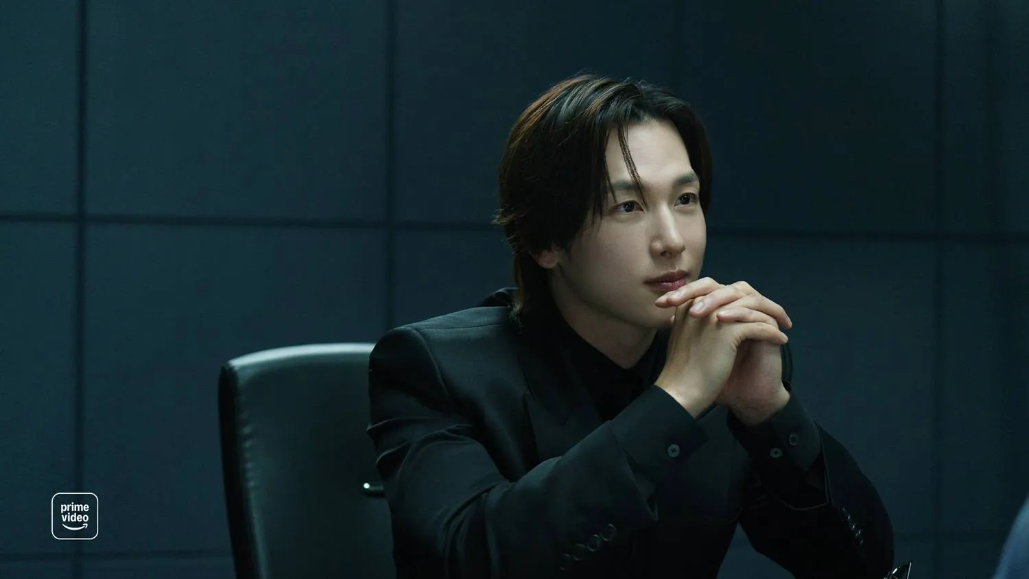 Yim Siwan di Love in Disguise (credit: Prime Video)