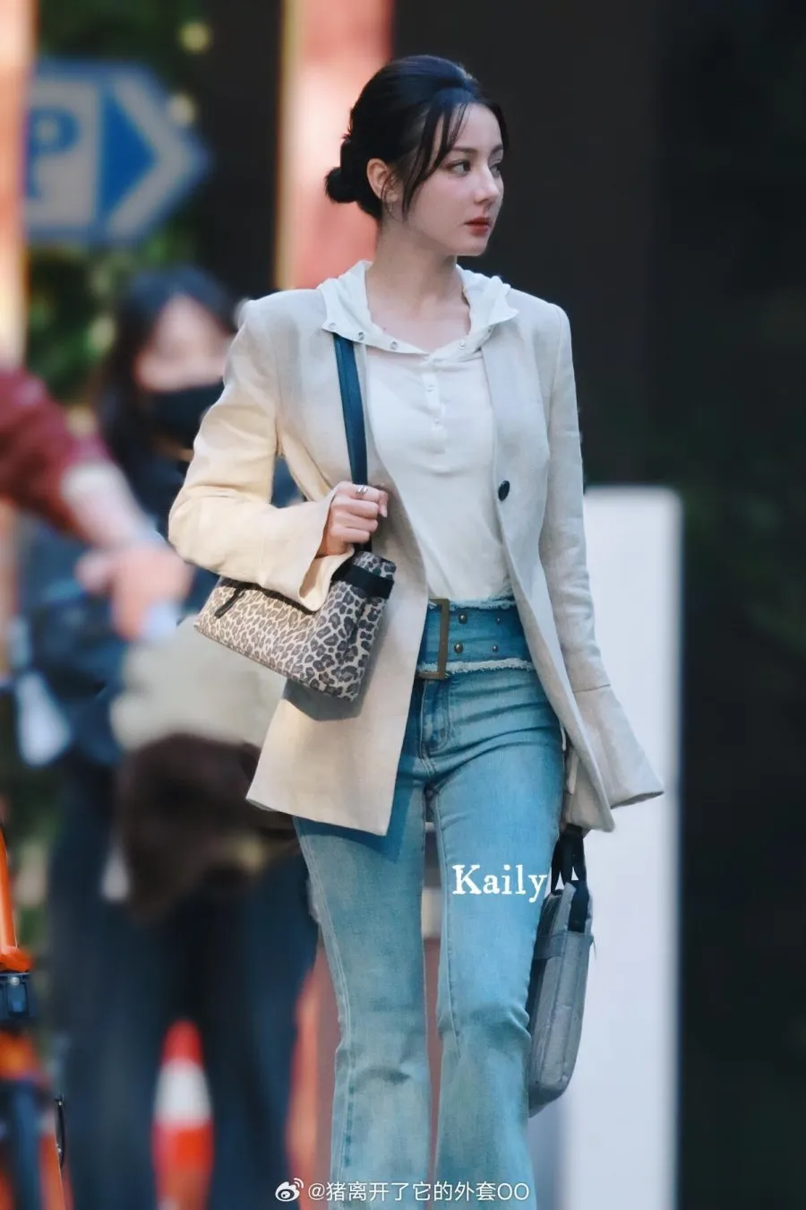 Dilraba Dilmurat menyelesaikan syuting drama baru/credit: mydramalist.com