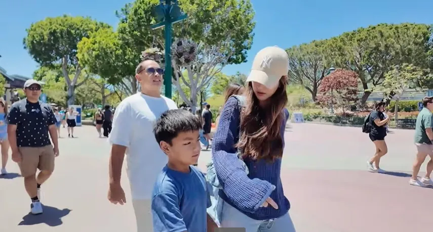 Reaksi Nia Ramadhani dan Perdebatan Lucu (credit: Youtube.com/Nia Ramadhani Bakrie)