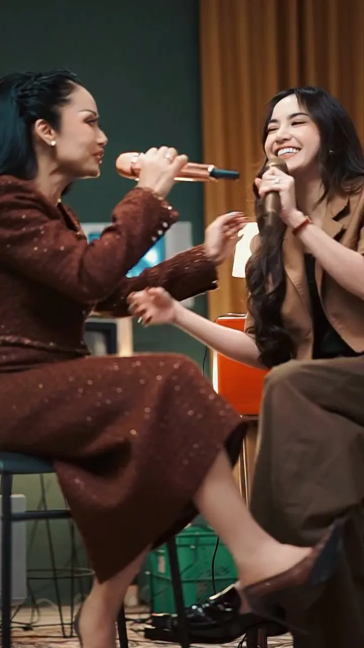 Kris Dayanti Juga Ikut Meremake Lagu Sendiri (credit: Instagram.com/krisdayantilemos/)