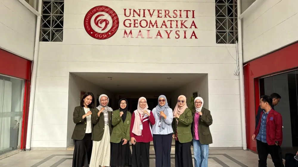 Pengalaman Akademik dan Budaya