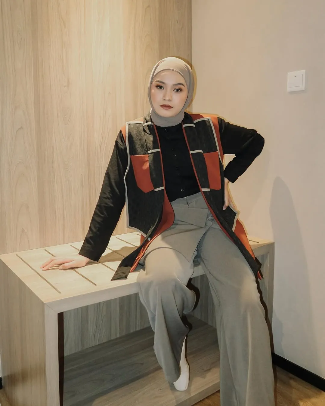 Gaya panggung Salma Salsabil (credit: Instagram.com/salmasalsabil12/)