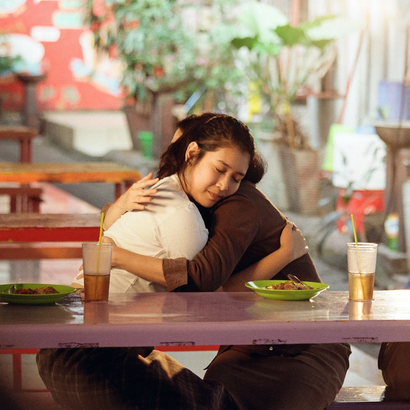 Makna Lagu Nina .Feast Relate dengan Kasih Sayang Keluarga