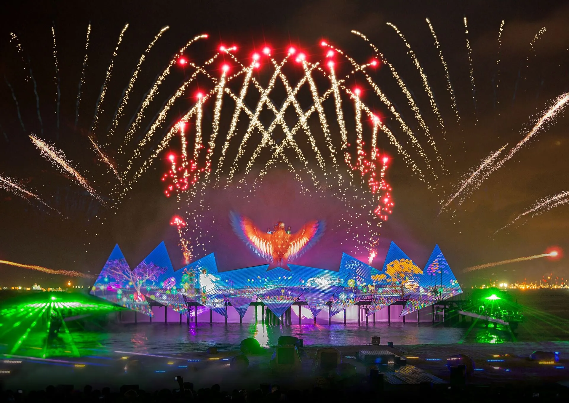 Wings of Time Fireworks Symphony. (c) Sentosa