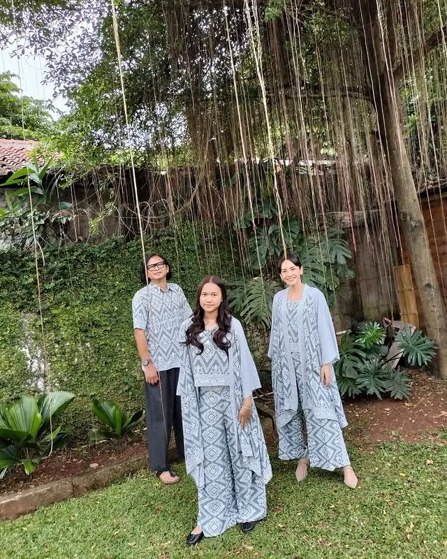 Masayu foto keluarga © instagram.com/masayuanastasia