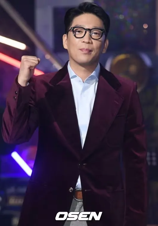 MC Mong fighting (credit: OSEN)