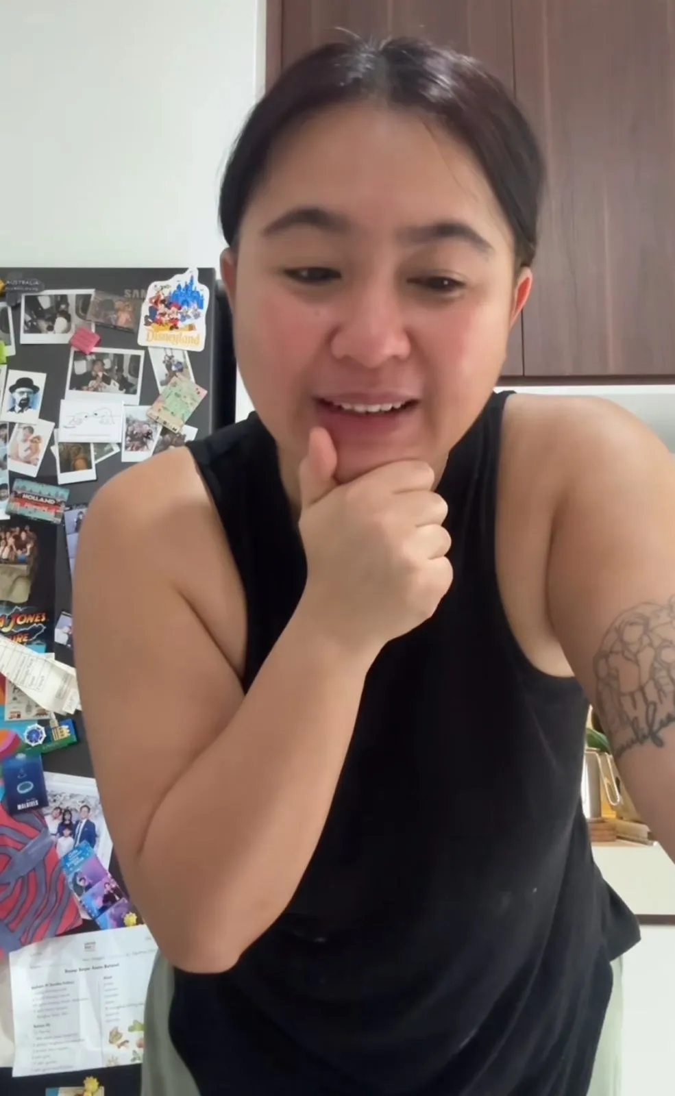 Meira Anastasia takut dengan tekstur tepung maizena. (credit: instagram.com/meiranastasia)