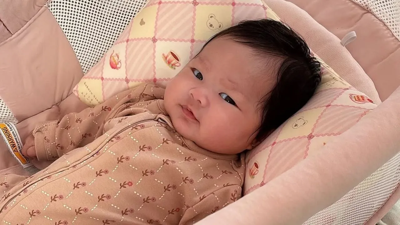 Wajah Baby Madelyn, anak Meyden dan Hengky. (dok. Instagram.com/@mikeymadelyn)