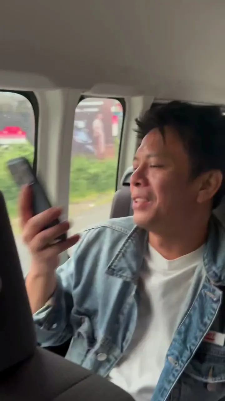 Momen Ariel NOAH Ditelpon Ibu (credit: Instagram.com/raffinagita1717/)