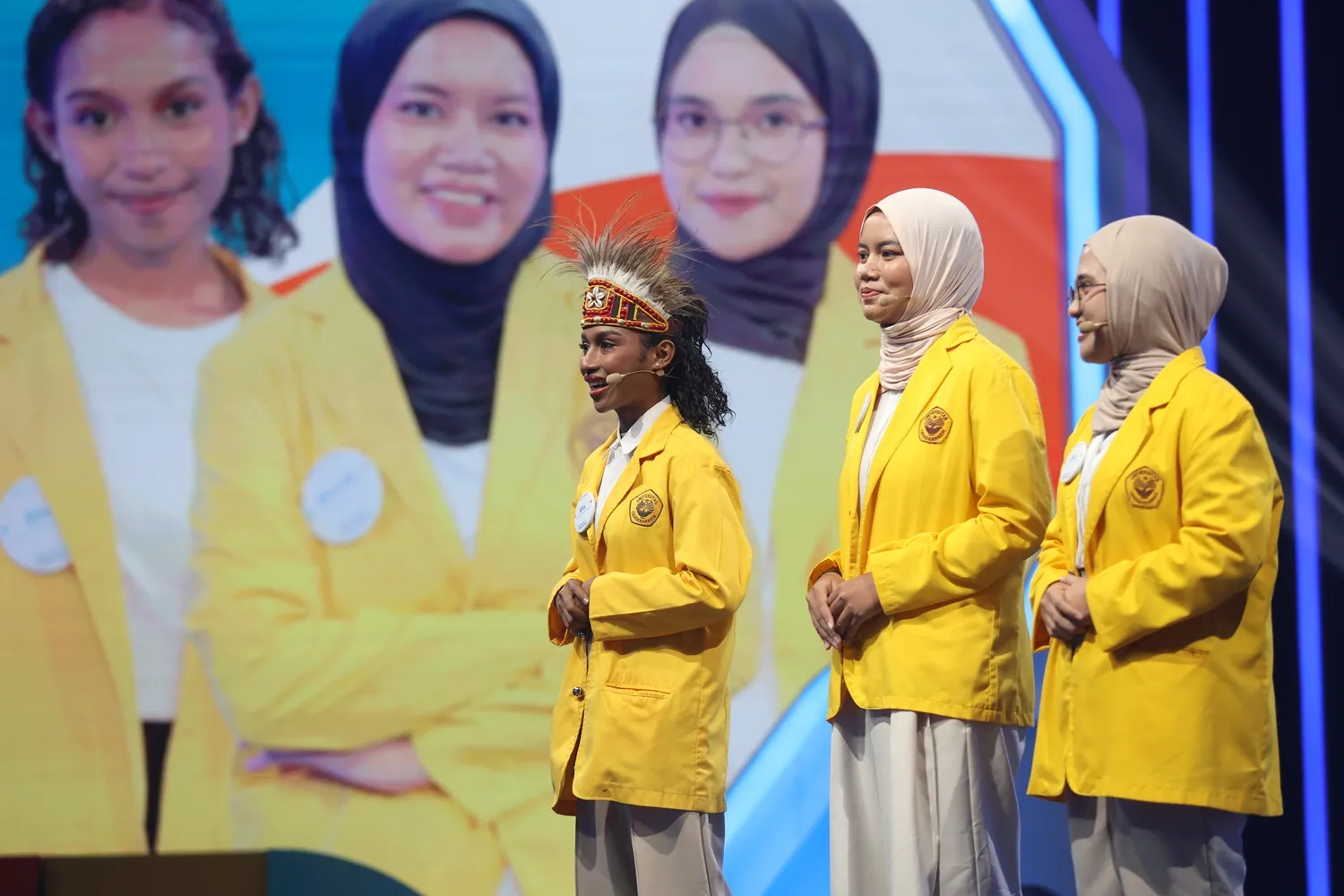 Elis, Monik dan Lika, perwakilan finalis tim UNCEN. (c) KapanLagi/Budy Santoso