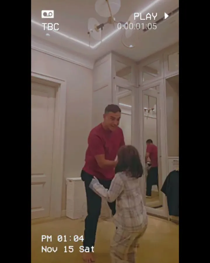 Zalina Kini Semakin Besar (credit: Instagram.com/hamishdw/)