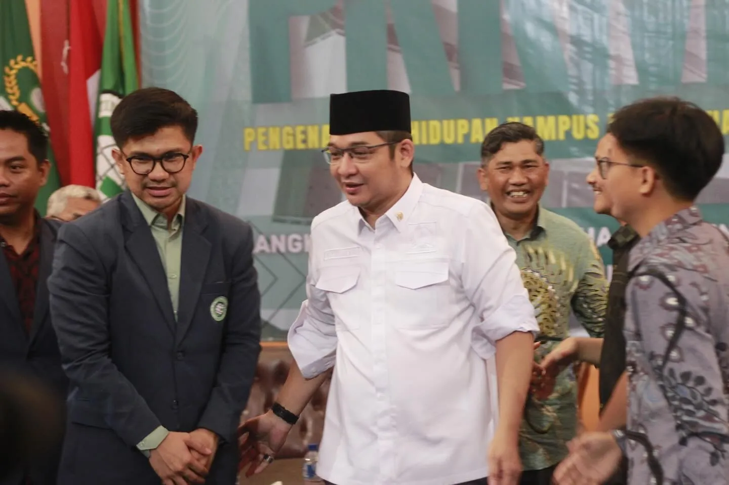 Karier Pasha di Dunia Politik