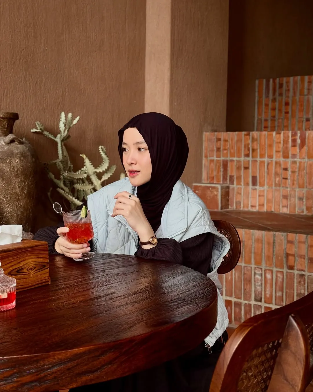 (credit: instagram.com/nissa_sabyan)