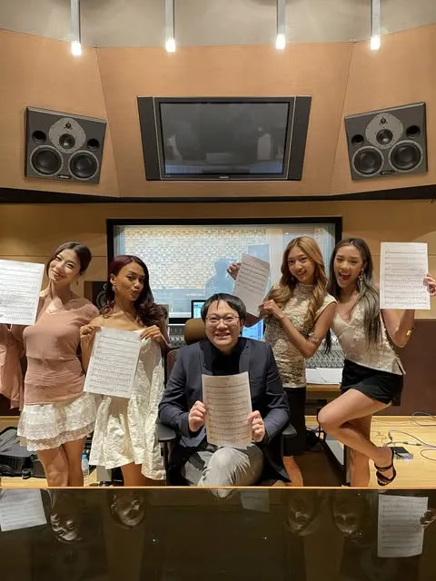 no na Padukan Unsur Etnik dan Modernitas Global (credit: instagram/elwinhendrijanto)