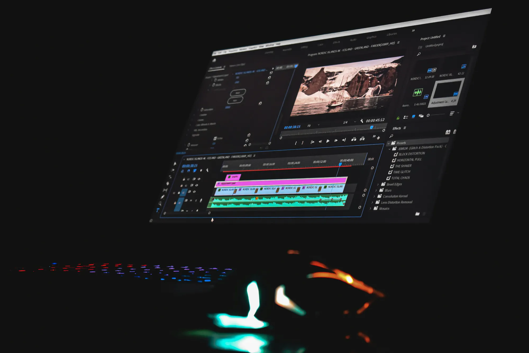 Langkah-Langkah Menggabungkan Video Secara Online (c) Ilustrasi by unsplash