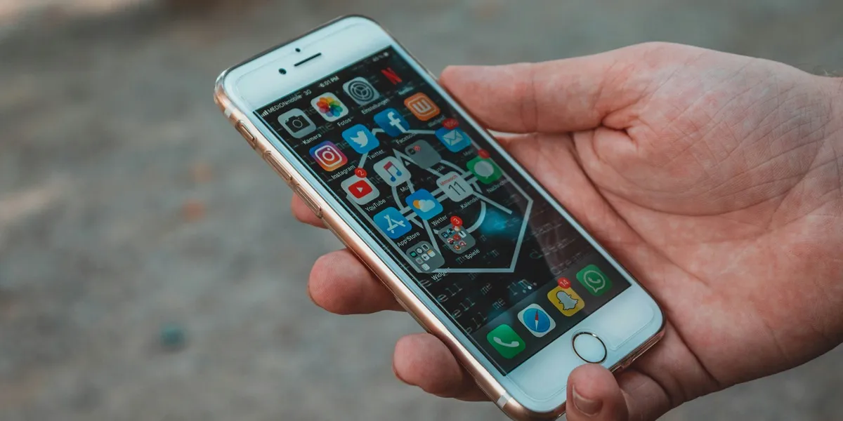 Cara Mengganti Foto Profil YouTube di iPhone