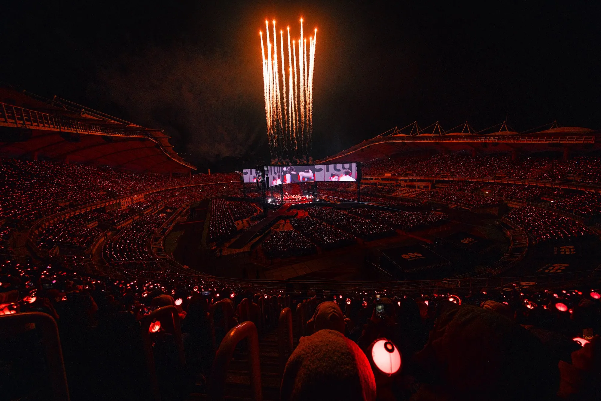 Lautan Army di Konser BTS (c) x.com/bts_bighit