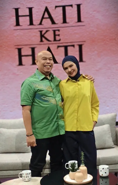 Edwin rangkul istri © instagram.com/edwinbejo